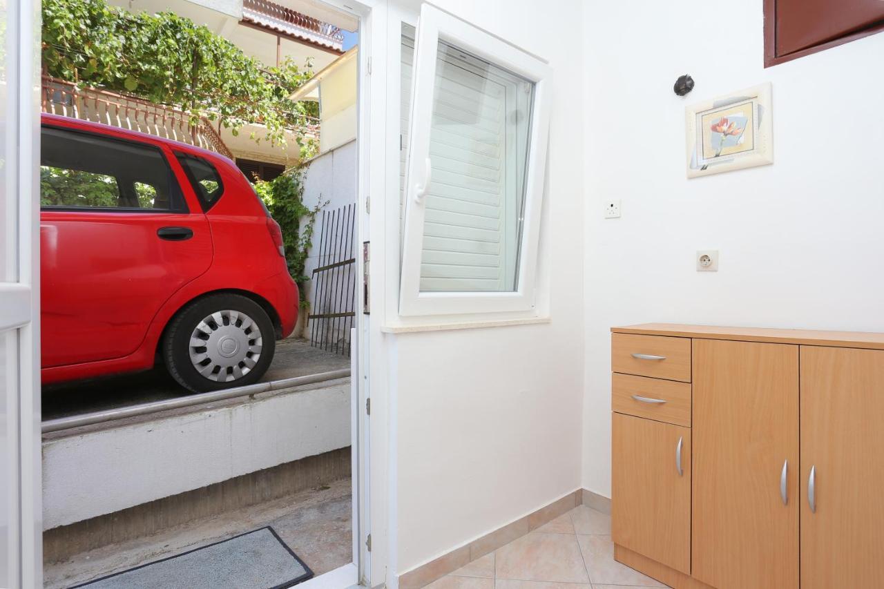 Apartments By The Sea Okrug Donji, Ciovo - 16657 Donji Okrug  エクステリア 写真