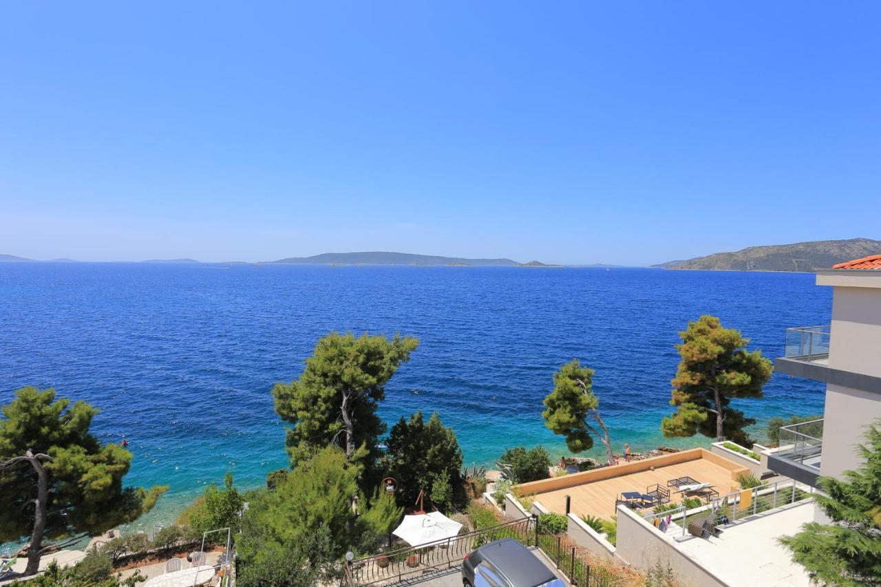 Apartments By The Sea Okrug Donji, Ciovo - 16657 Donji Okrug  エクステリア 写真