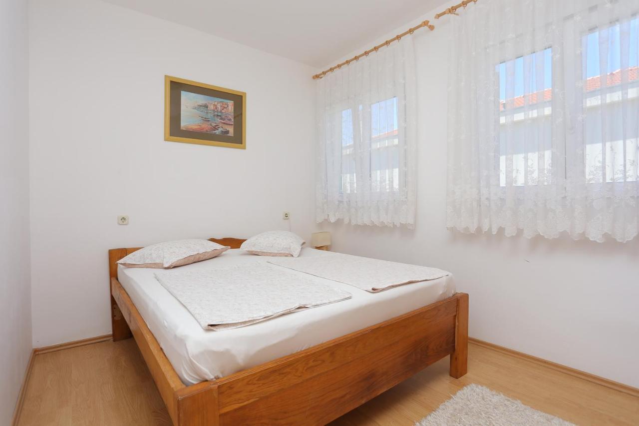 Apartments By The Sea Okrug Donji, Ciovo - 16657 Donji Okrug  エクステリア 写真