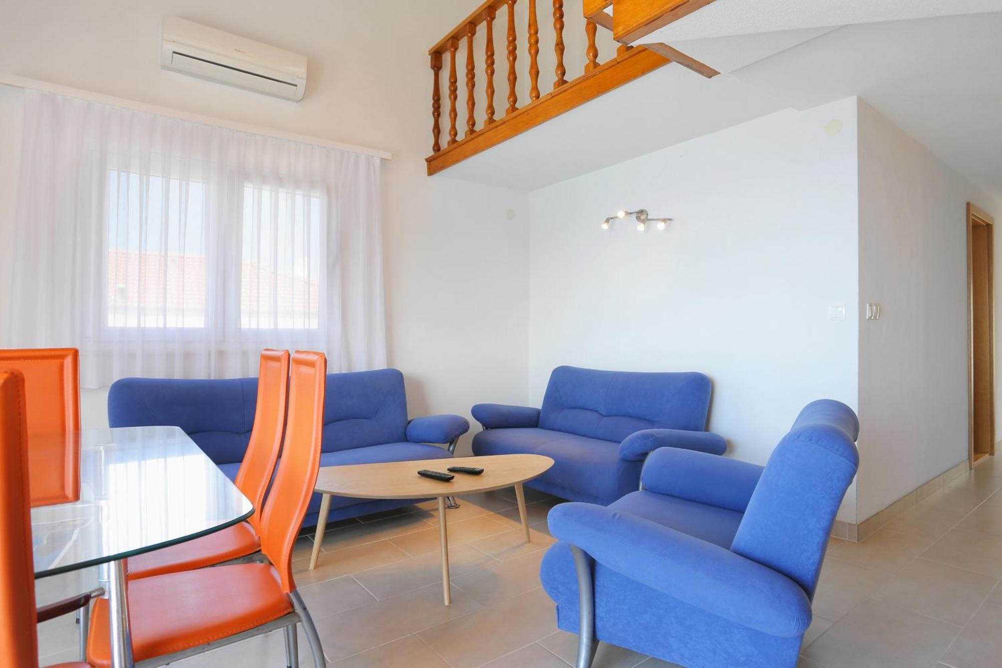 Apartments By The Sea Okrug Donji, Ciovo - 16657 Donji Okrug  部屋 写真