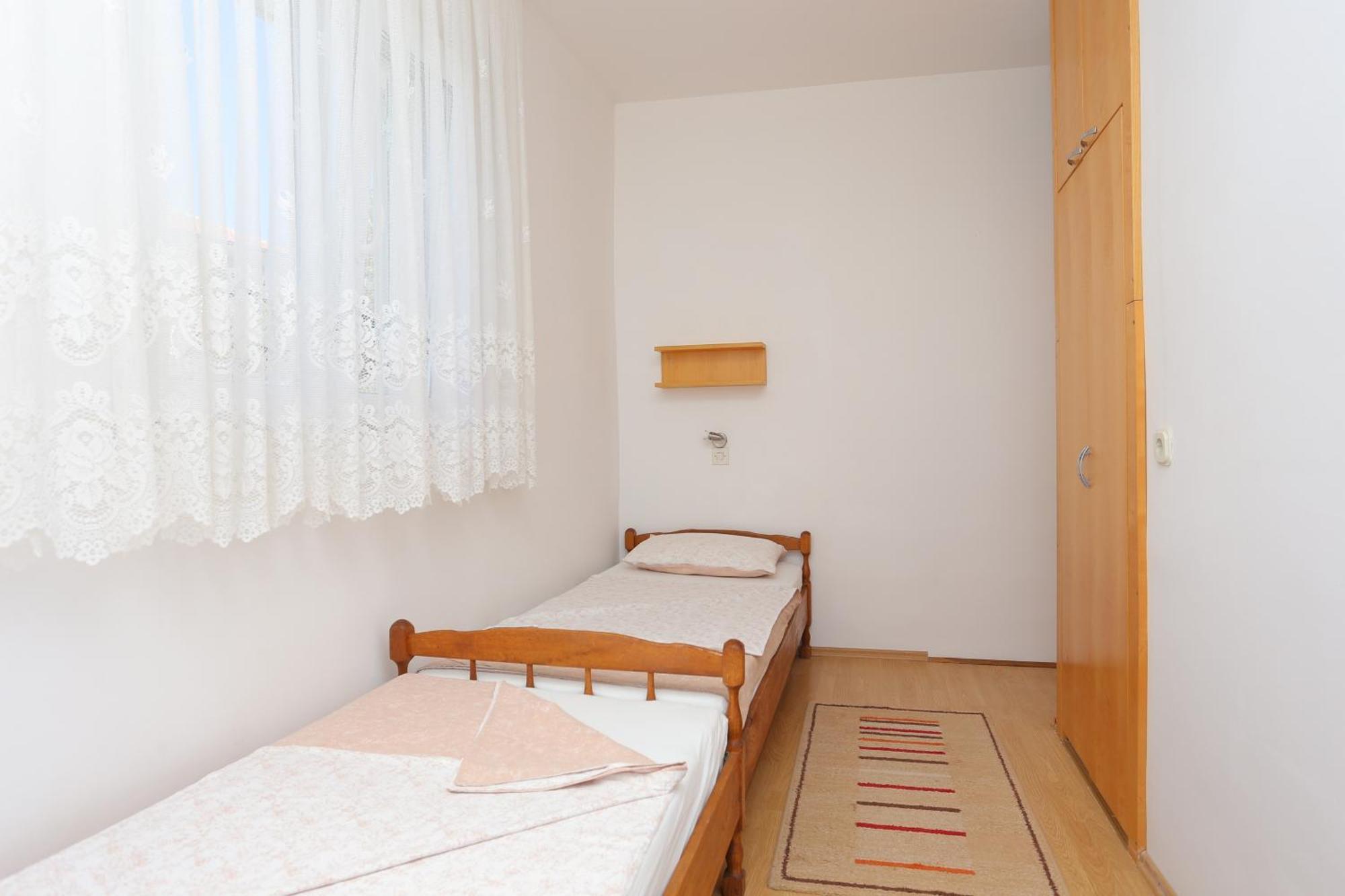 Apartments By The Sea Okrug Donji, Ciovo - 16657 Donji Okrug  部屋 写真